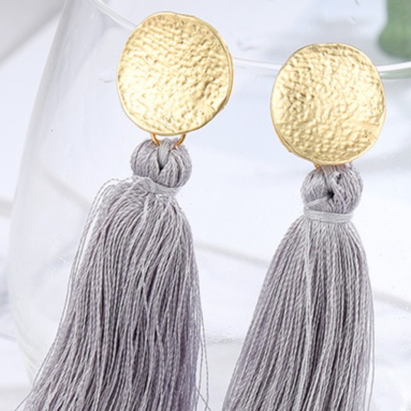 VIVIENNE | Fringe Tassel Statement Earrings - Picture 2 of 3